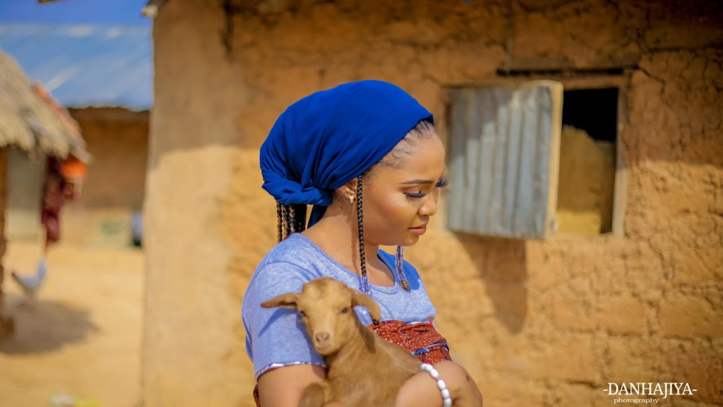 Momy Niger – KARKARA_-_ MOMY NIGER Ft Adamu Baban Gida ORIGINAL VIDEO 2k23 - Featured Image