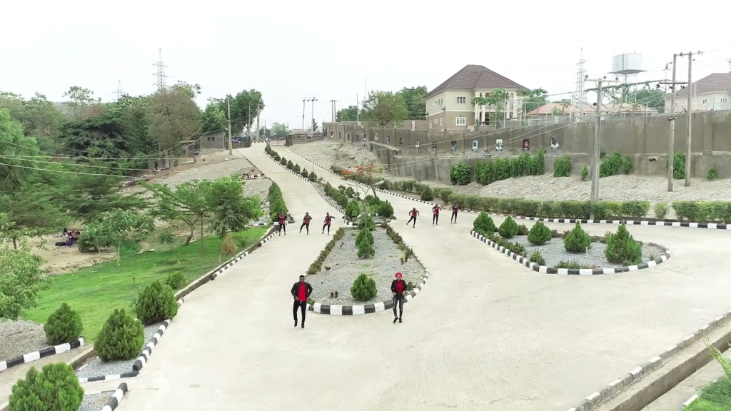 Momy Niger – SHA KALLO SONG _-_ Momy Niger Ft Garzali Miko… Original Video