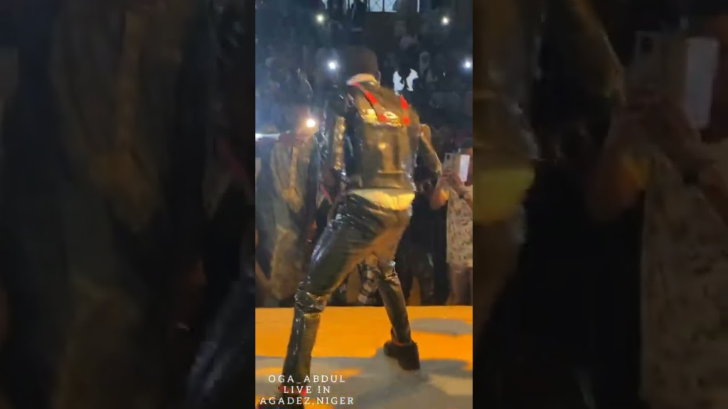 Oga Abdul – Oga_abdul on the stage