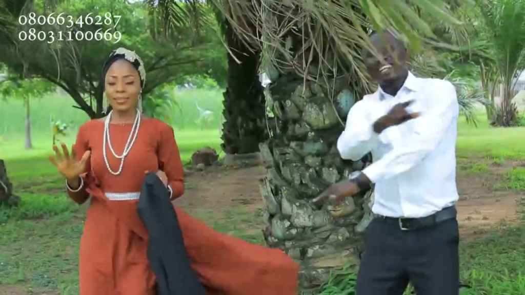 Sheshi Daudu – Safiya Makkah Ft. Sheshi Daudu