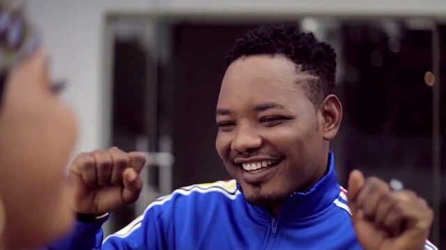 Sani Ahmad Ro ra ayi mp3 download